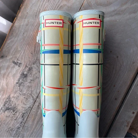 Hunter tall Tartan Rain boots in Boat Blue | size 8 - Picture 4 of 7